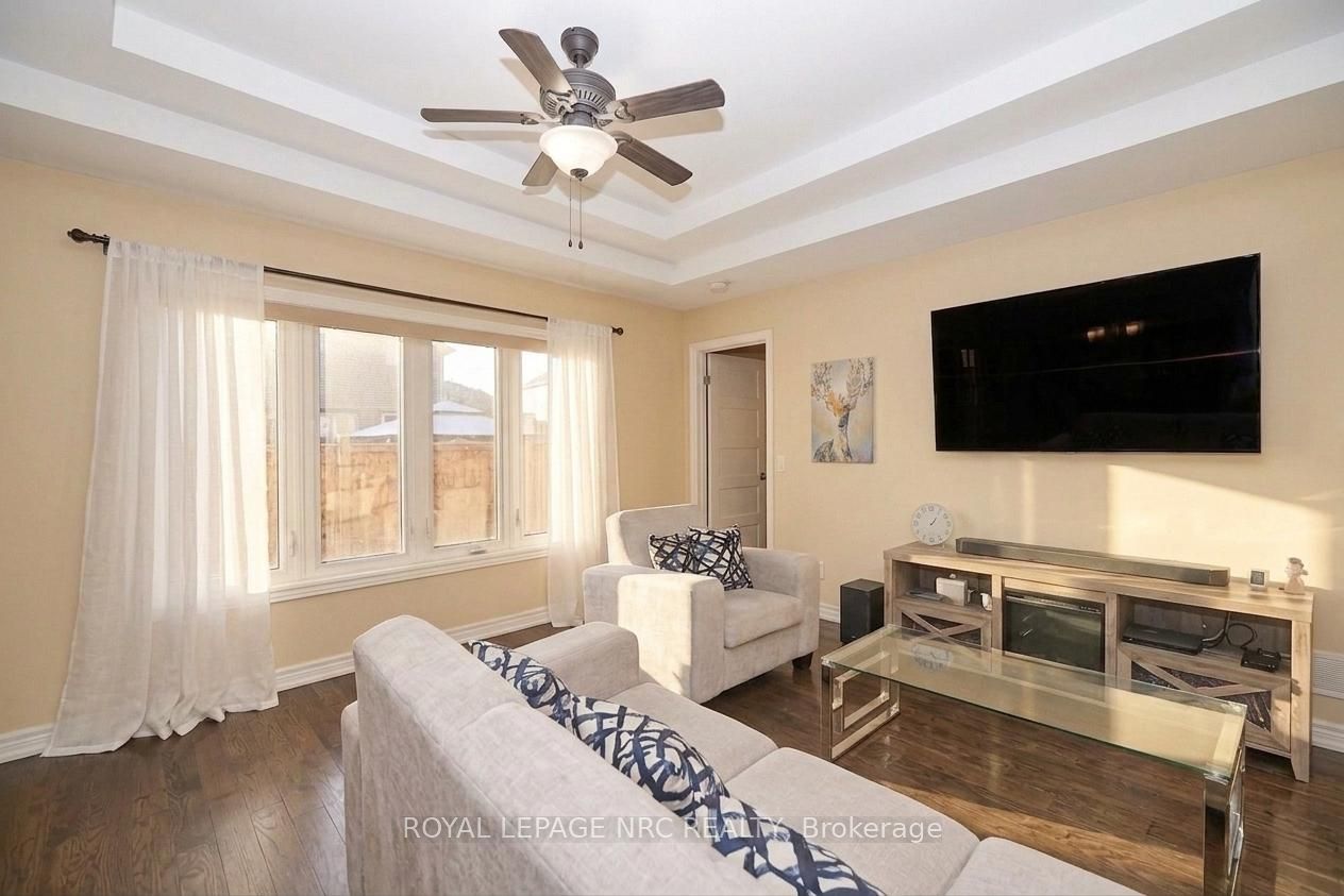 171 Classic Avenue Property Photo 5