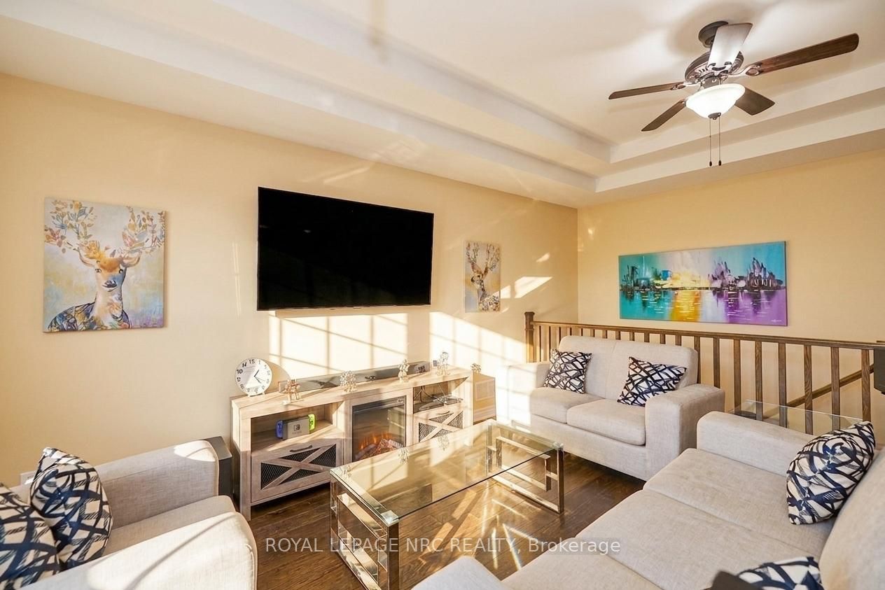 171 Classic Avenue Property Photo 6