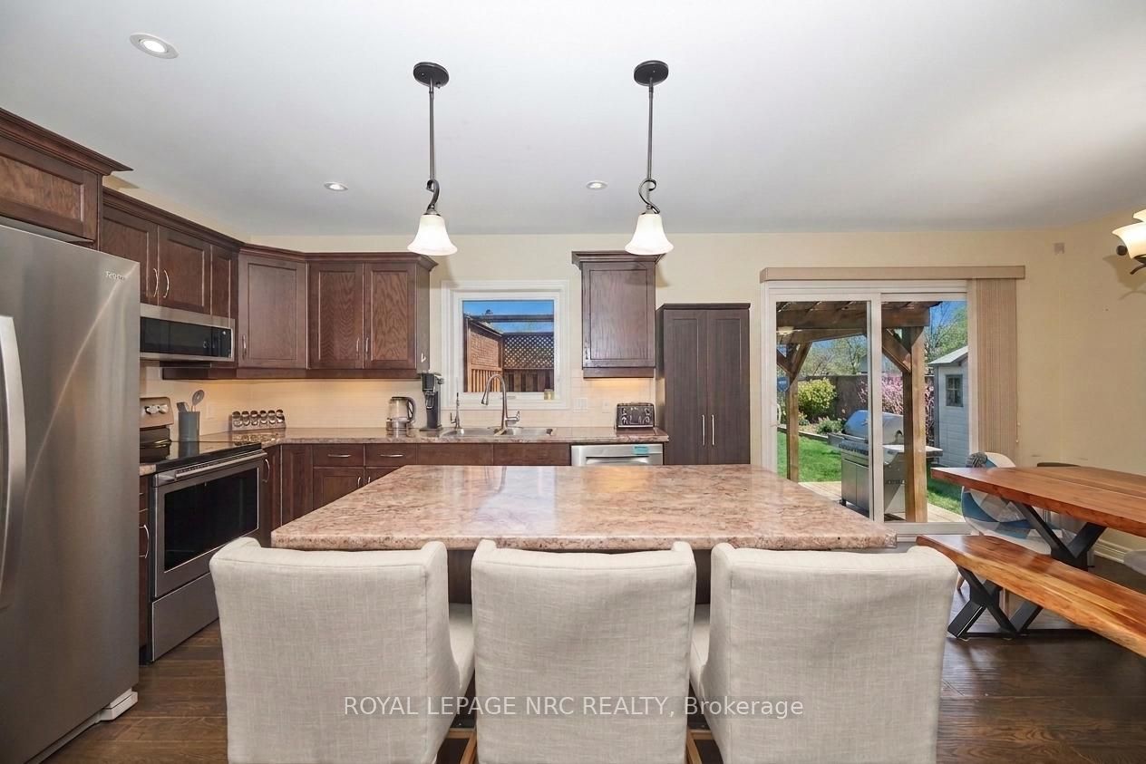171 Classic Avenue Property Photo 7