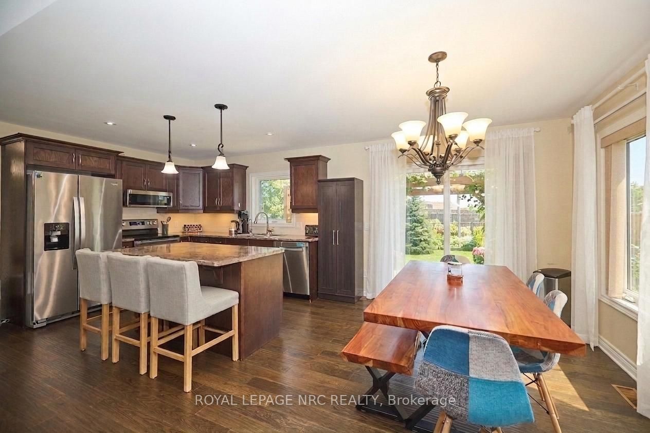 171 Classic Avenue Property Photo 9