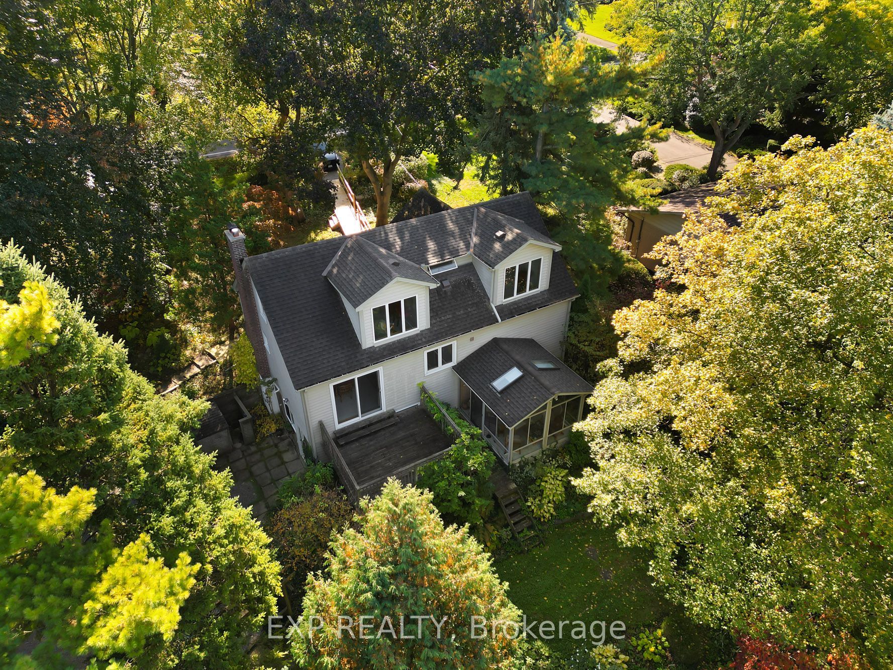 2052 York Road Property Photo 1