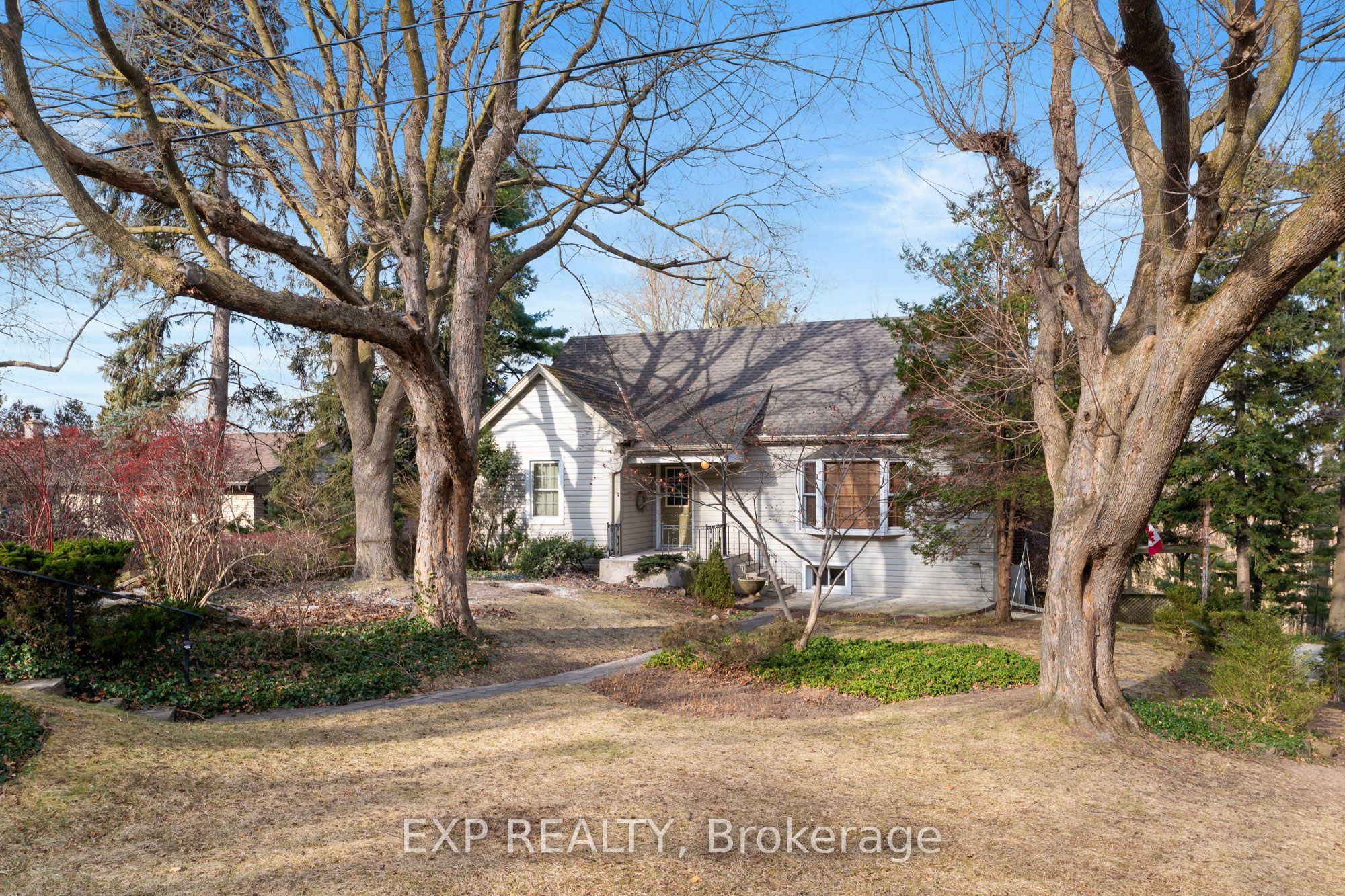 2052 York Road Property Photo 3