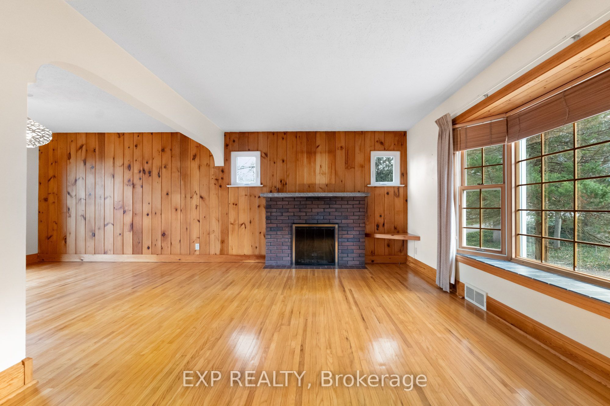 2052 York Road Property Photo 9