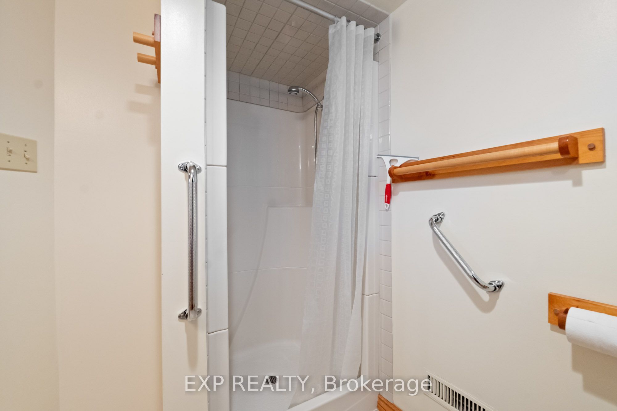 2052 York Road Property Photo 26