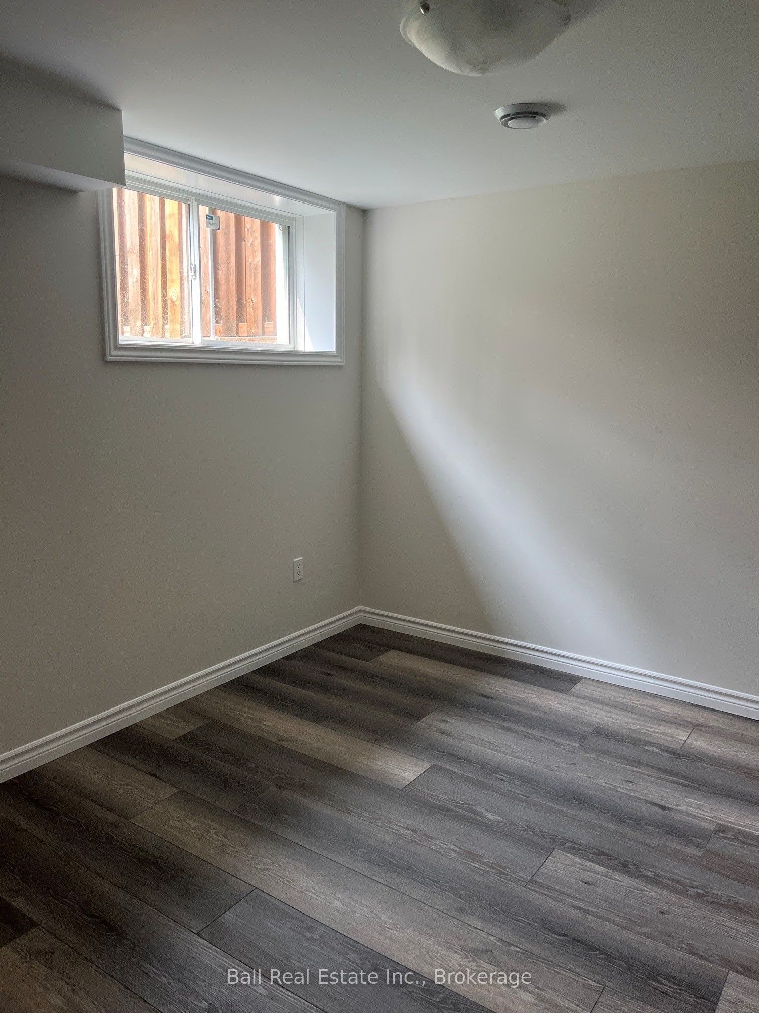 13 Carrick Street S Property Photo 15