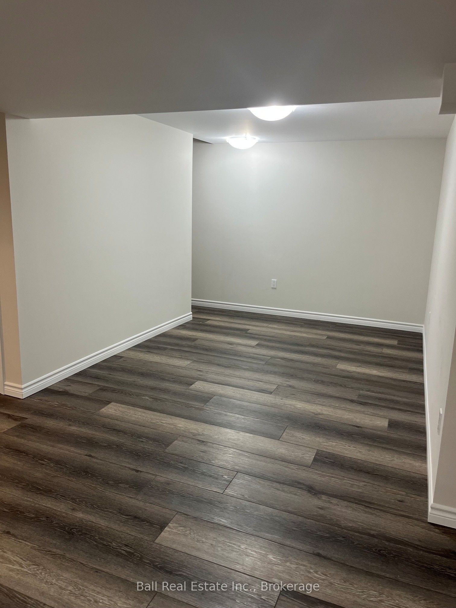 13 Carrick Street S Property Photo 20