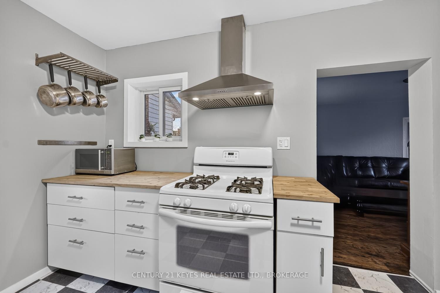 39 Amy Street Property Photo 14