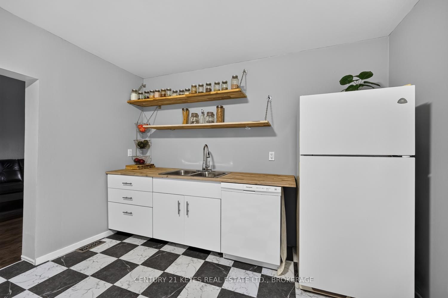 39 Amy Street Property Photo 15