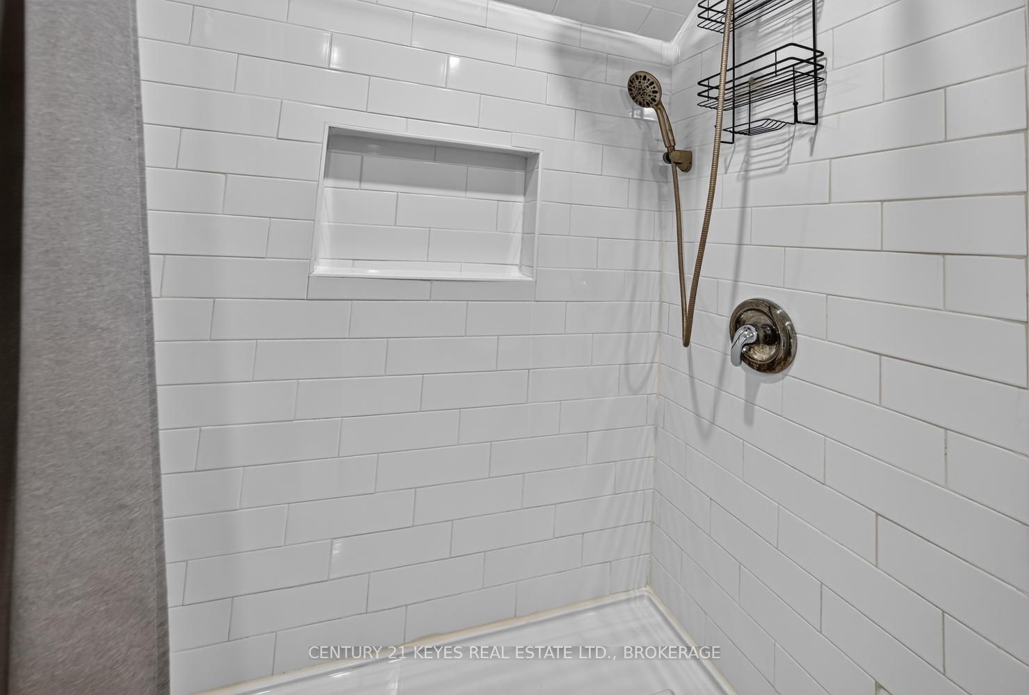 39 Amy Street Property Photo 23