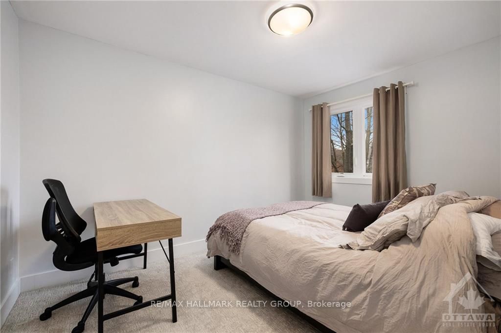 92 Gillespie Crescent Property Photo 15
