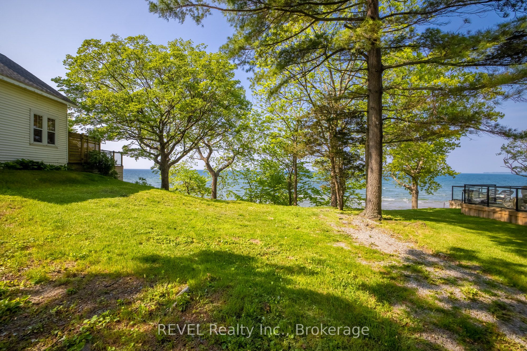12113 Augustine Road Property Photo 8