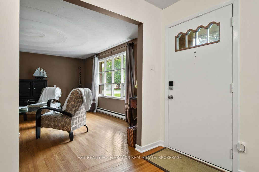 28 Southcrest Drive Property Photo 6