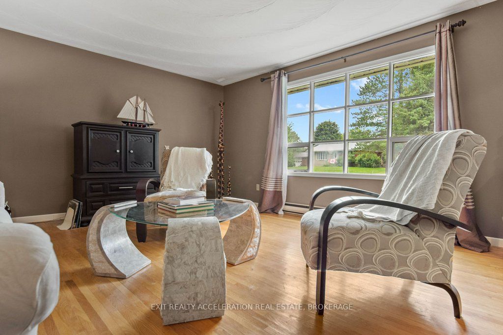 28 Southcrest Drive Property Photo 7