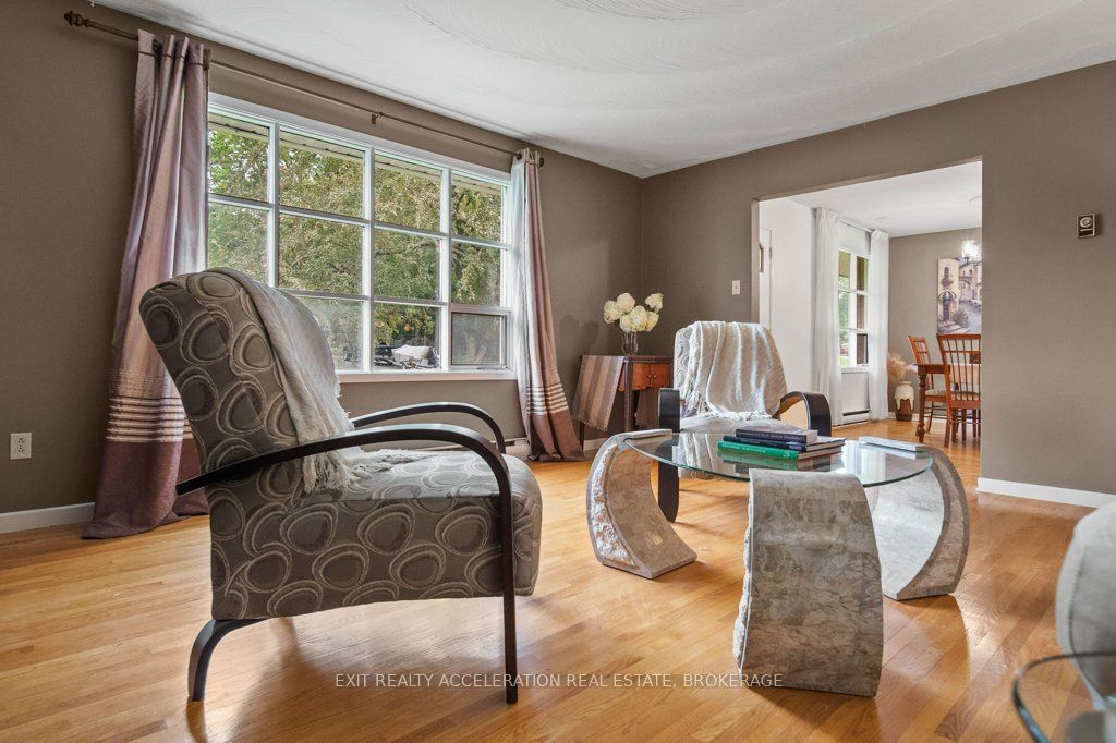 28 Southcrest Drive Property Photo 8