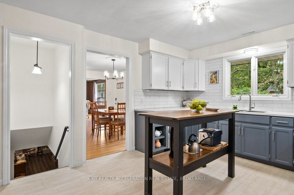 28 Southcrest Drive Property Photo 13