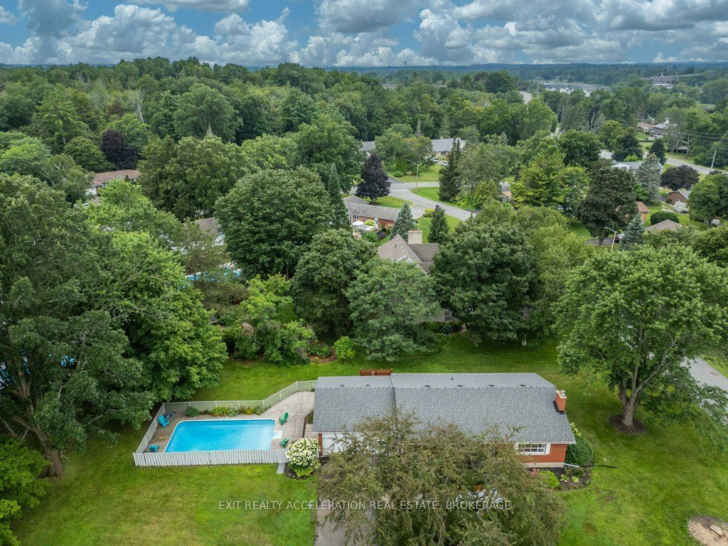 28 Southcrest Drive Property Photo 40