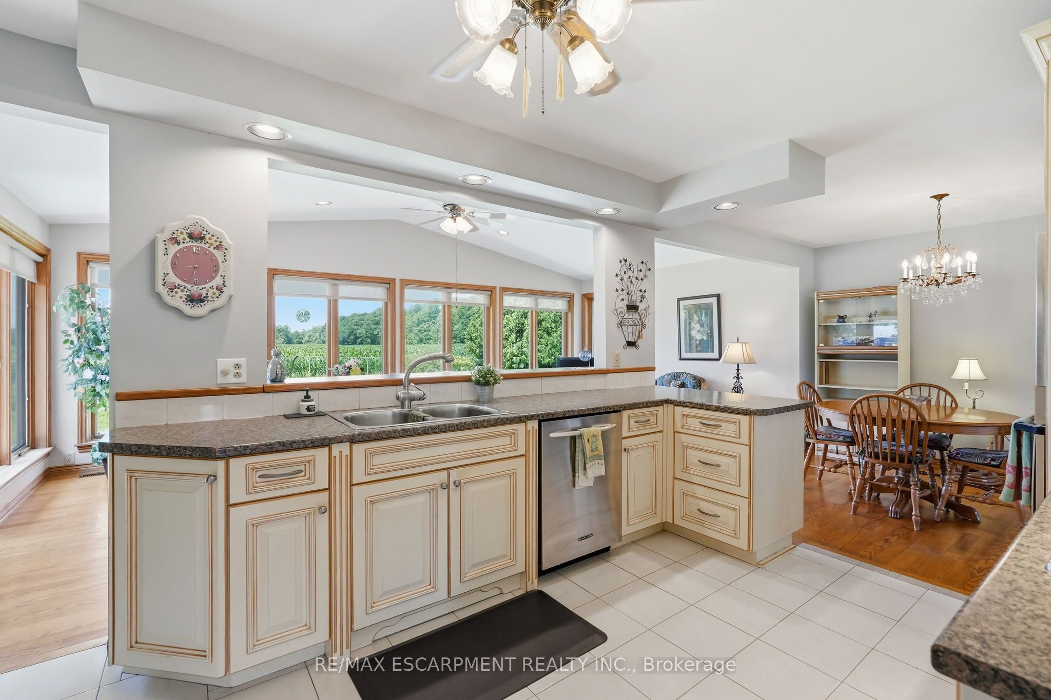 610 Miles Road Property Photo 12