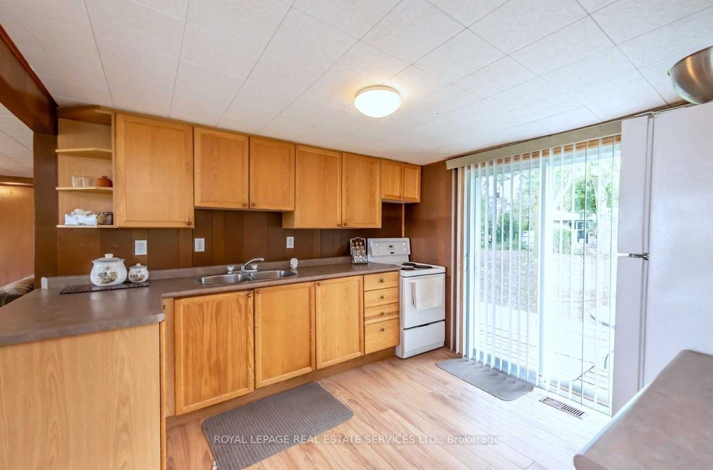 6 Upper Lake Property Photo 6