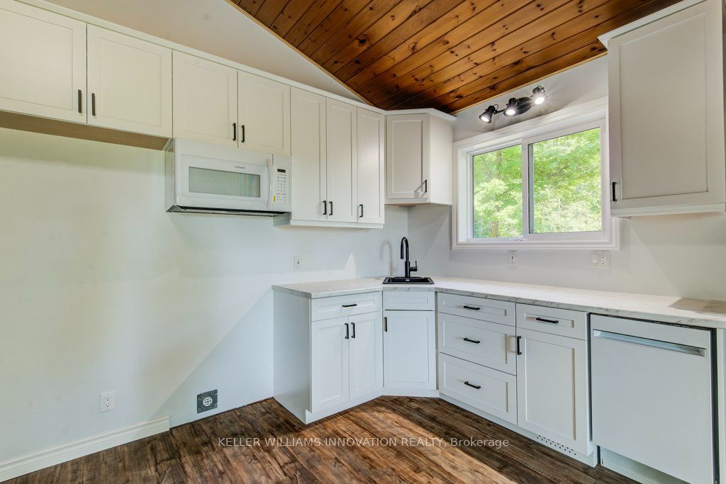 42064 Amberley Road Property Photo 6