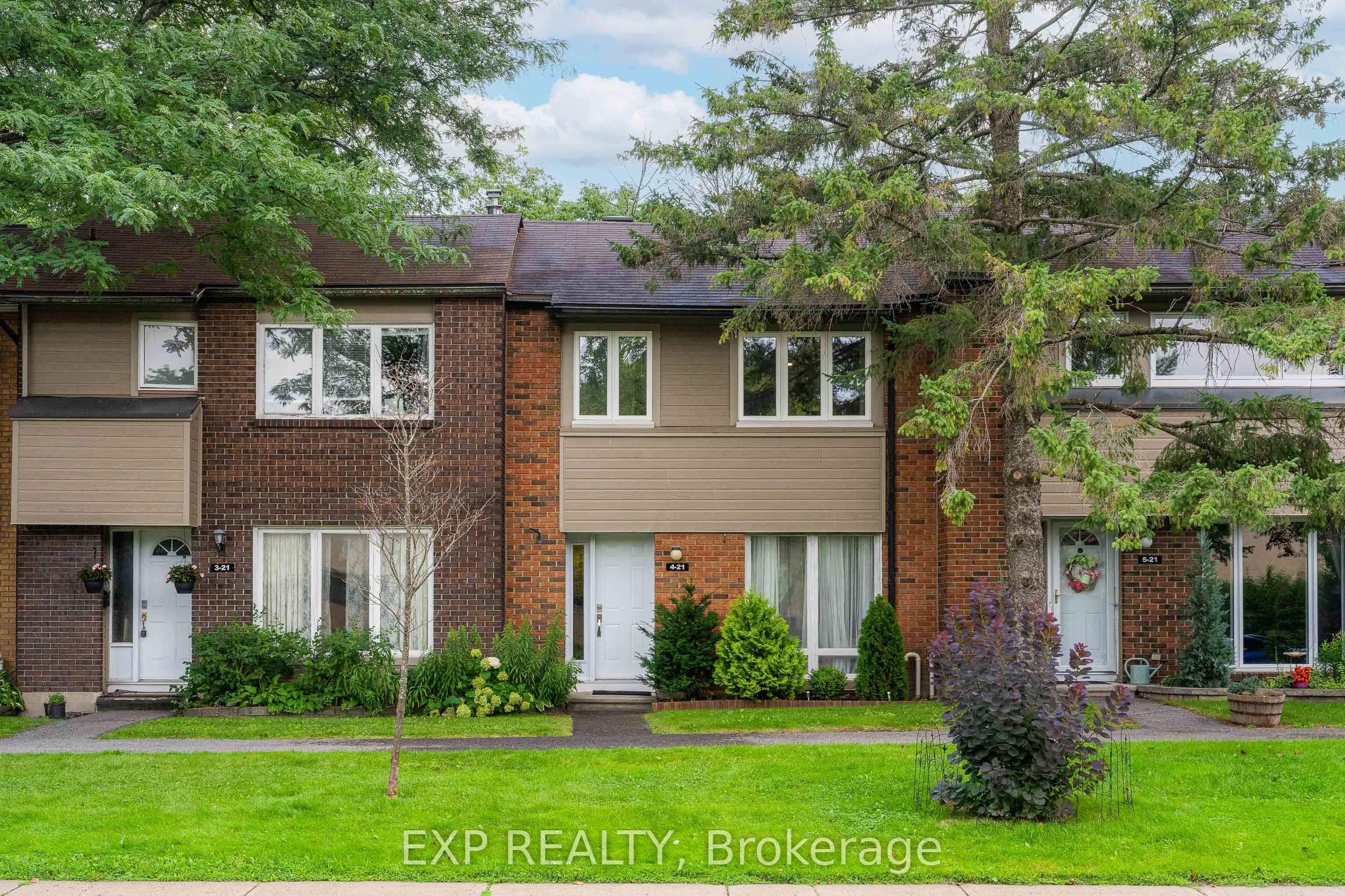 21 Midland Crescent 4 Property Photo 1