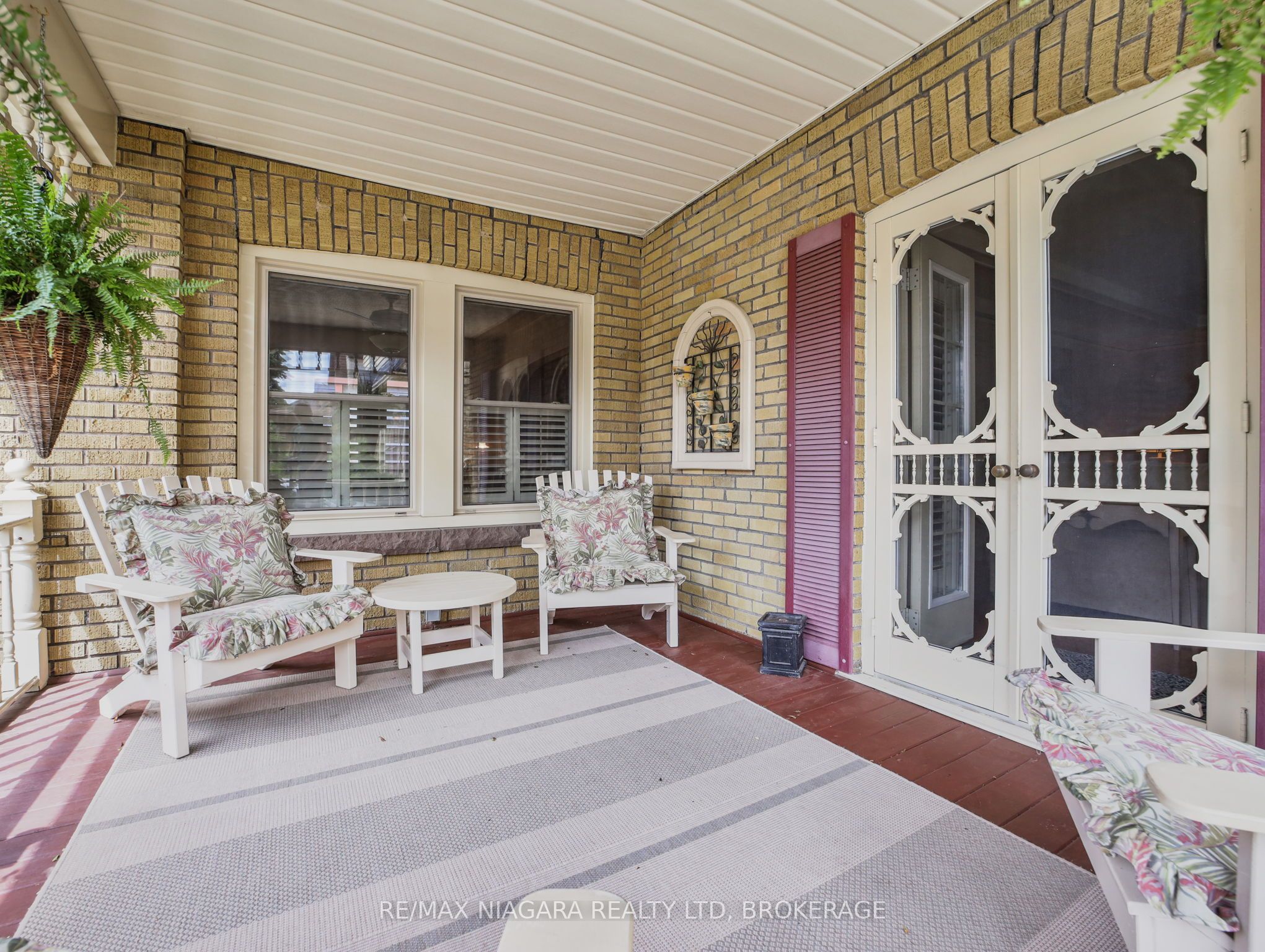 5079 Armoury Street Property Photo 2