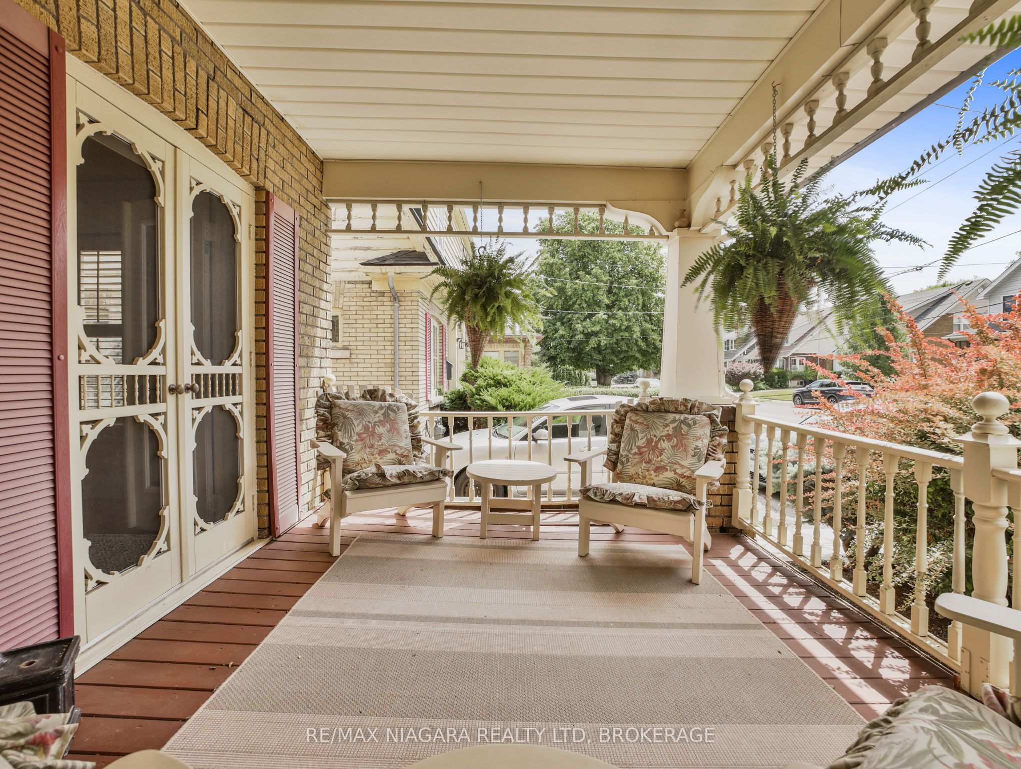 5079 Armoury Street Property Photo 3