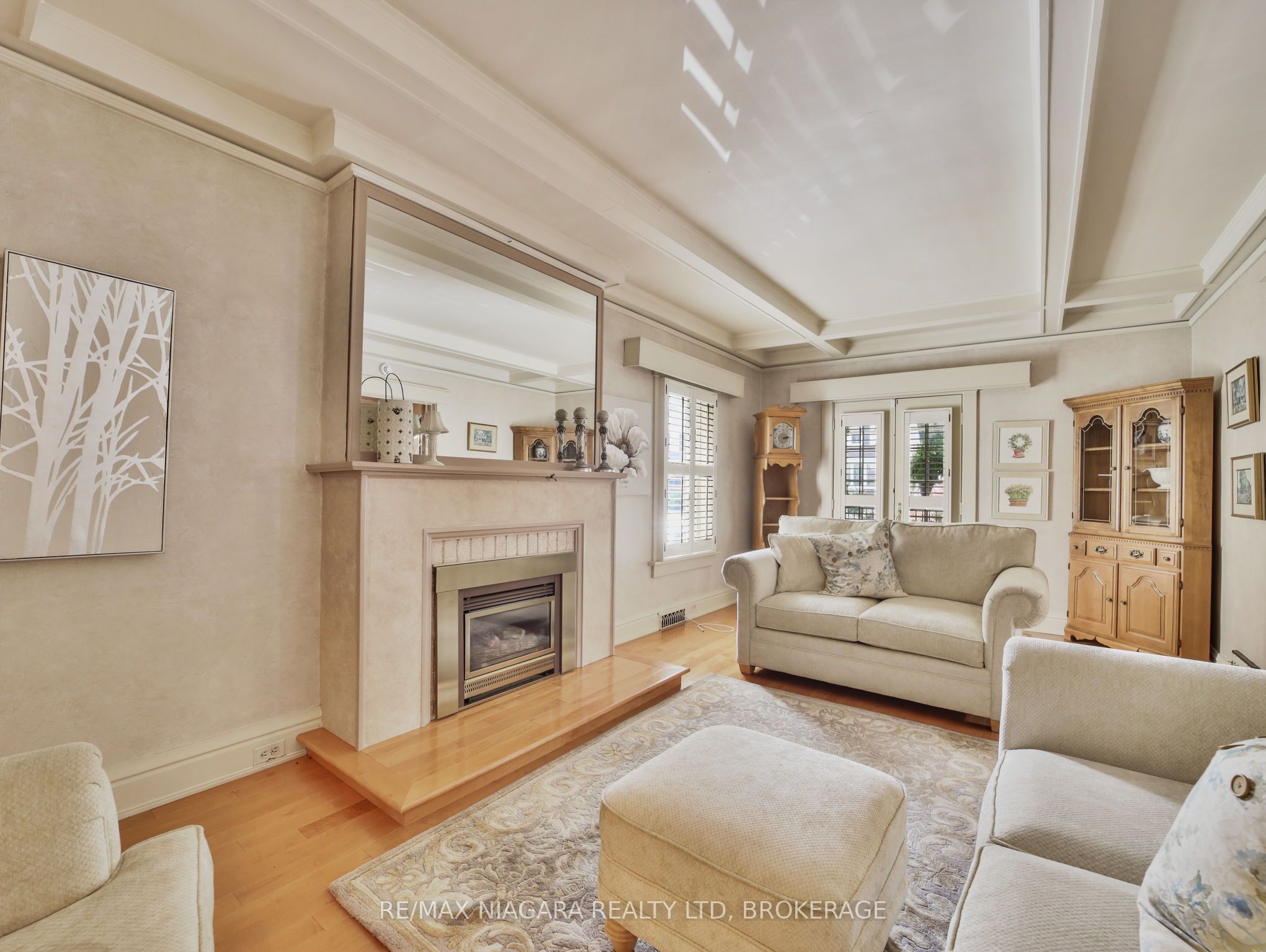 5079 Armoury Street Property Photo 7