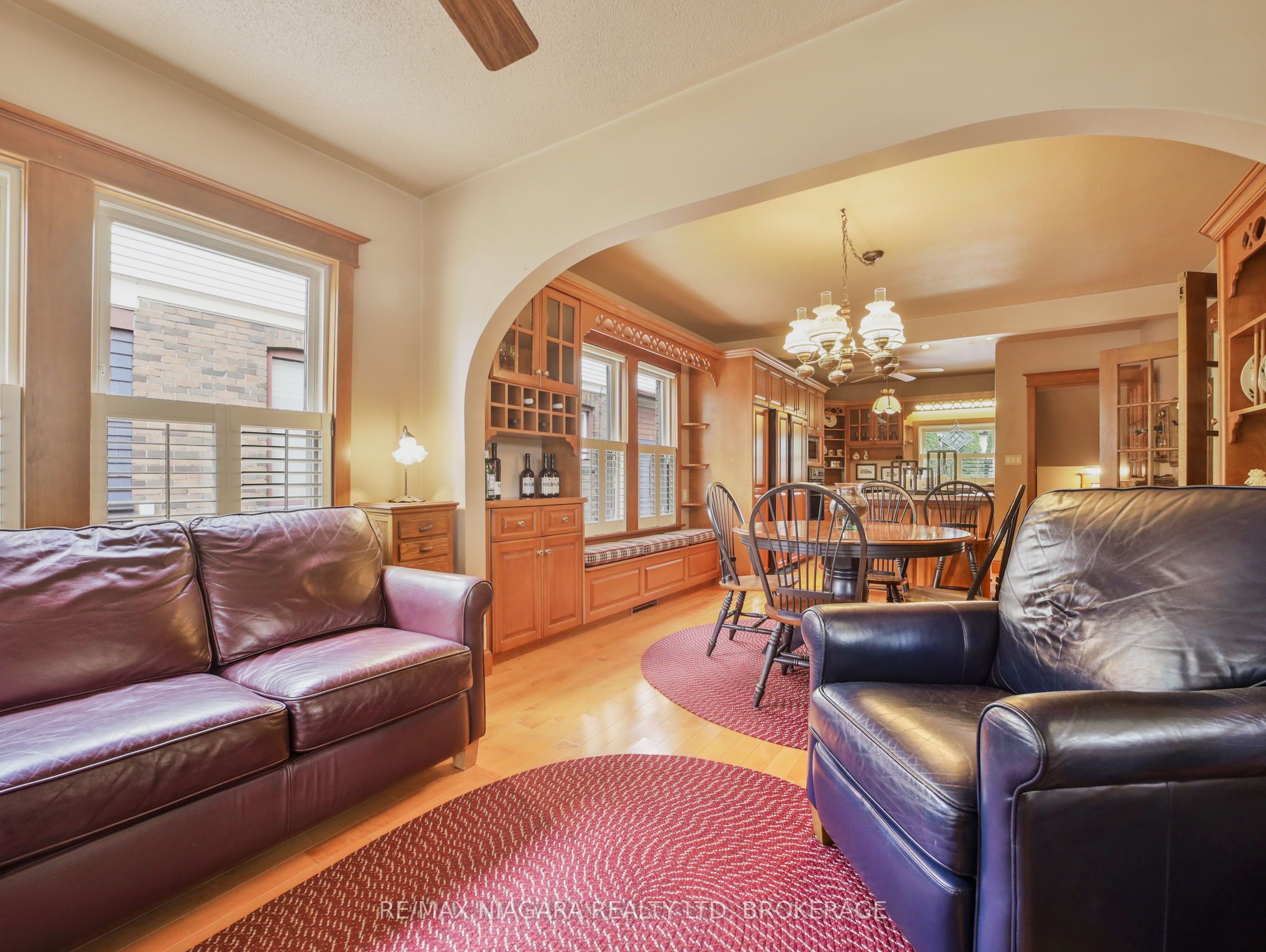 5079 Armoury Street Property Photo 16
