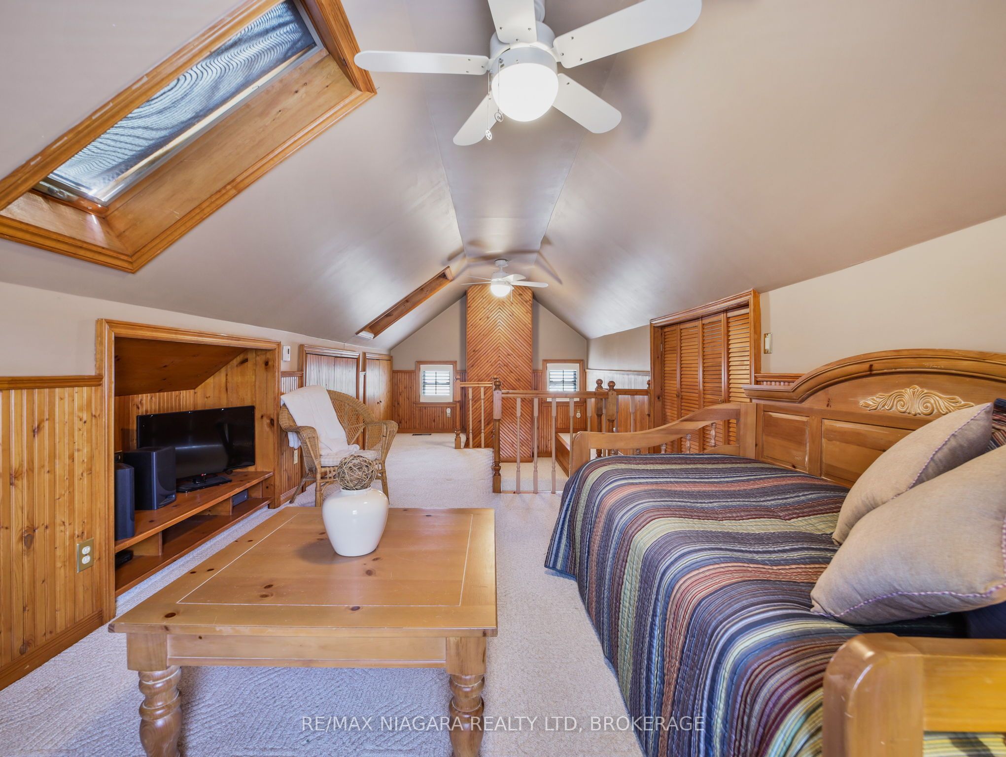5079 Armoury Street Property Photo 28