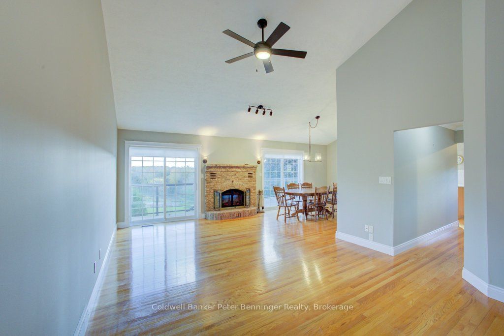 79 George Street S Property Photo 6