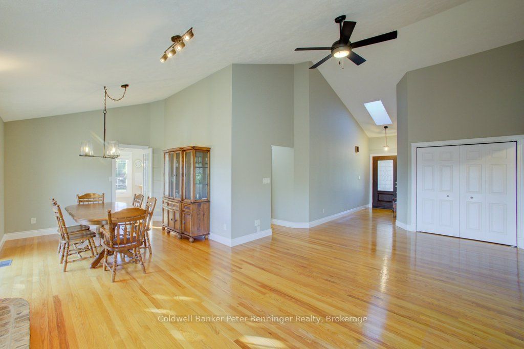 79 George Street S Property Photo 7