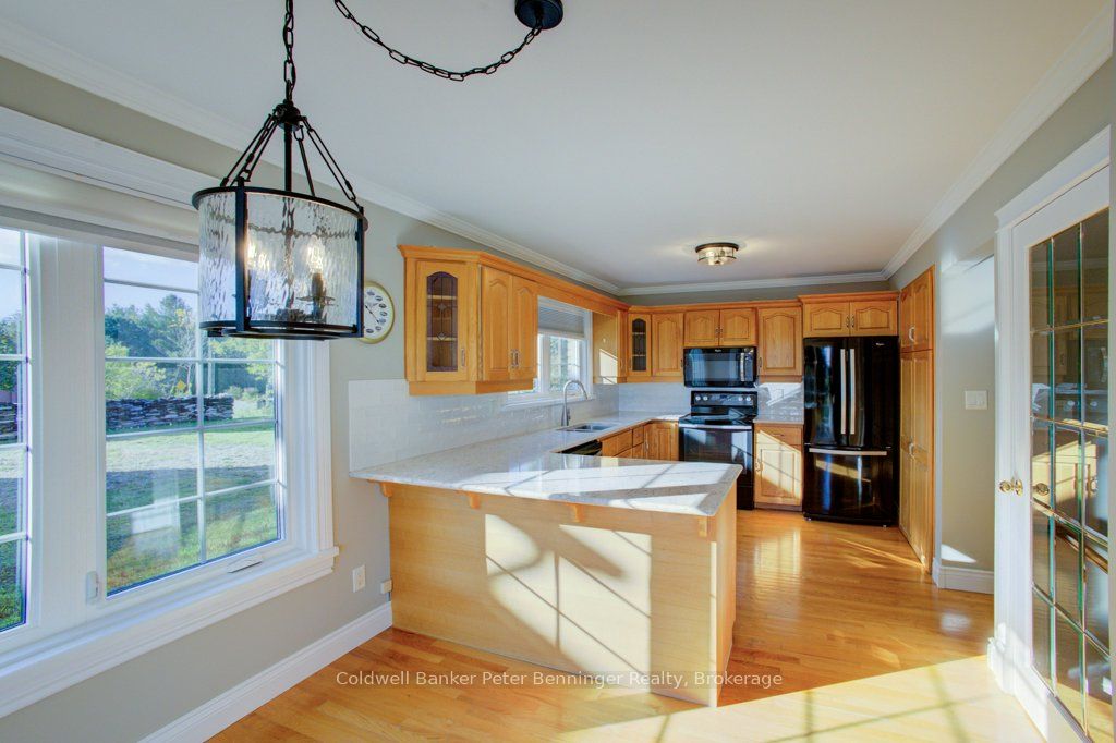 79 George Street S Property Photo 10