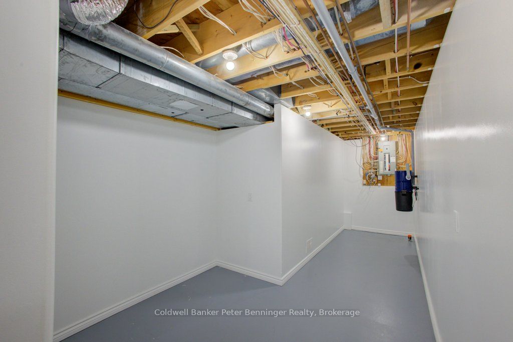 79 George Street S Property Photo 30