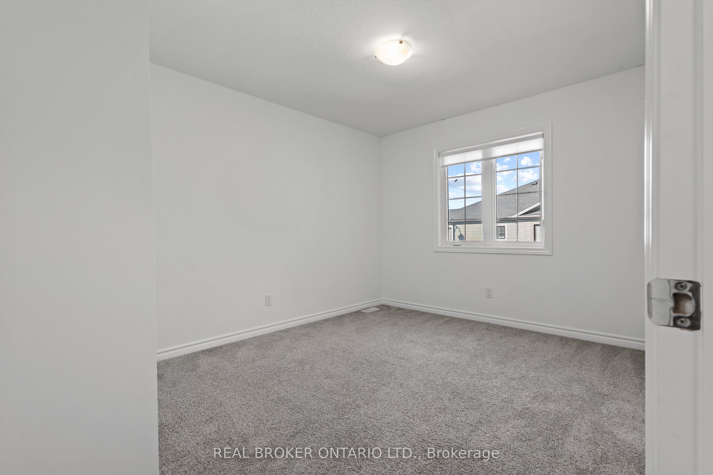 91 Woodedge Circle Property Photo 26