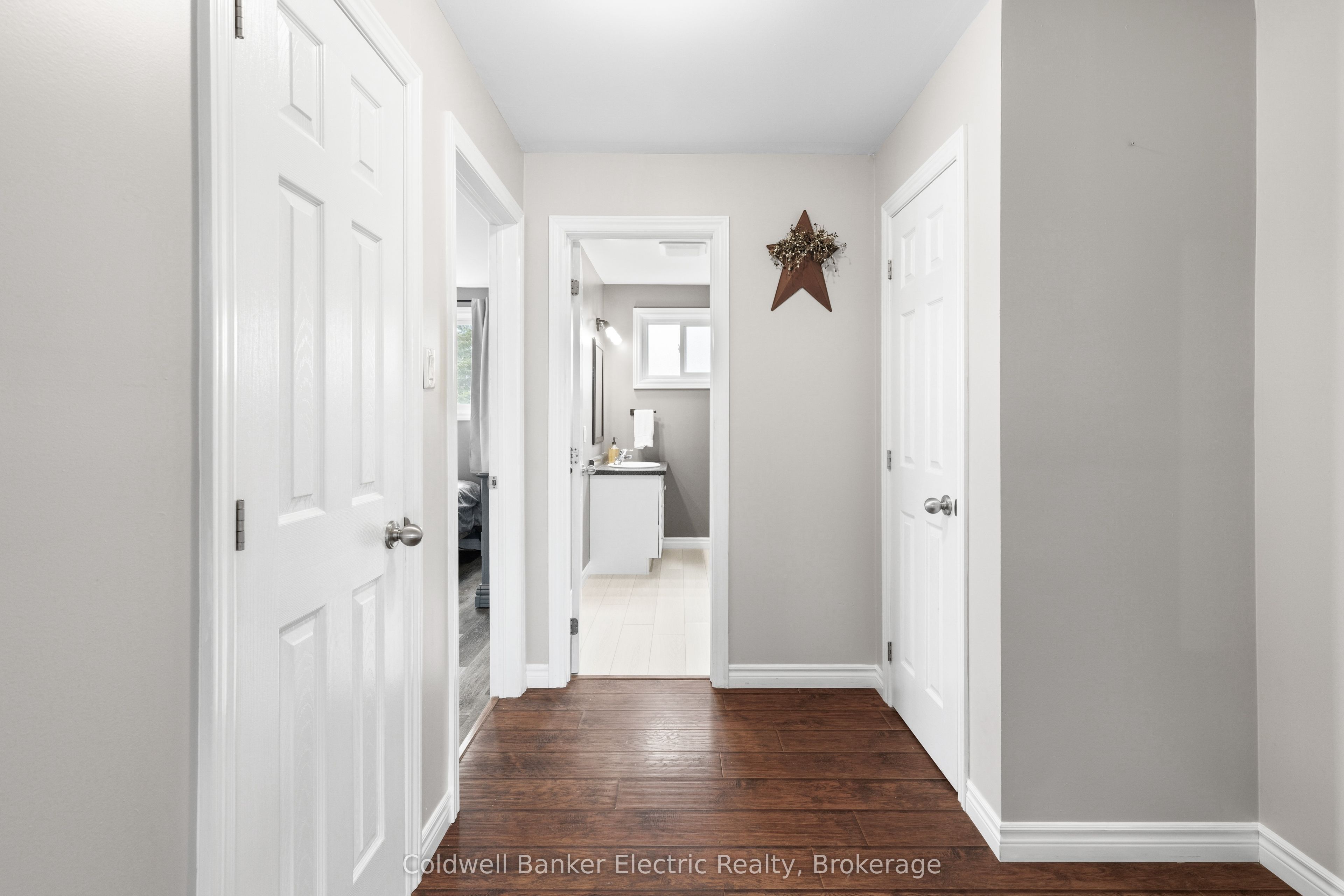 30 Woods Avenue Property Photo 11