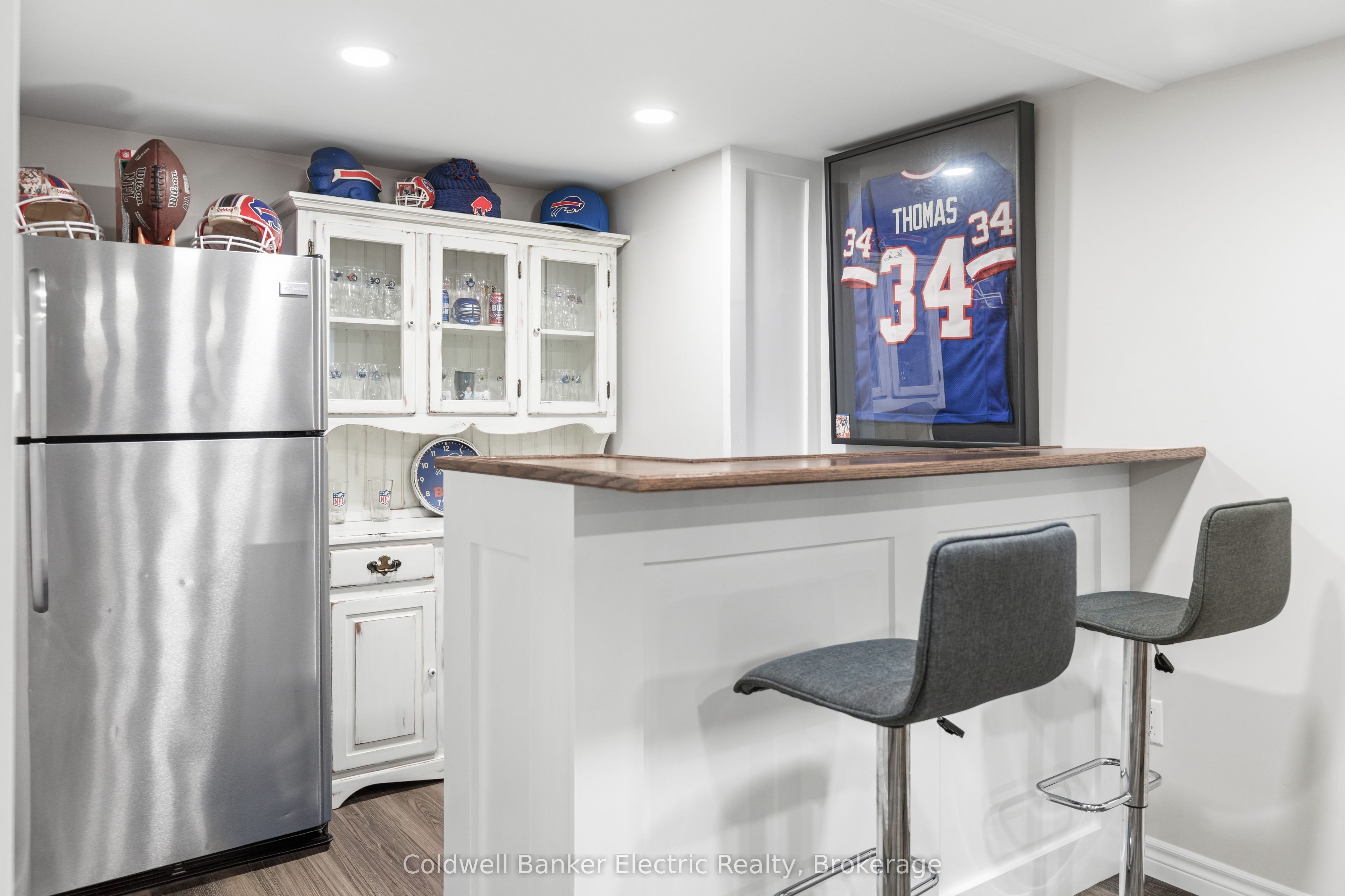 30 Woods Avenue Property Photo 25