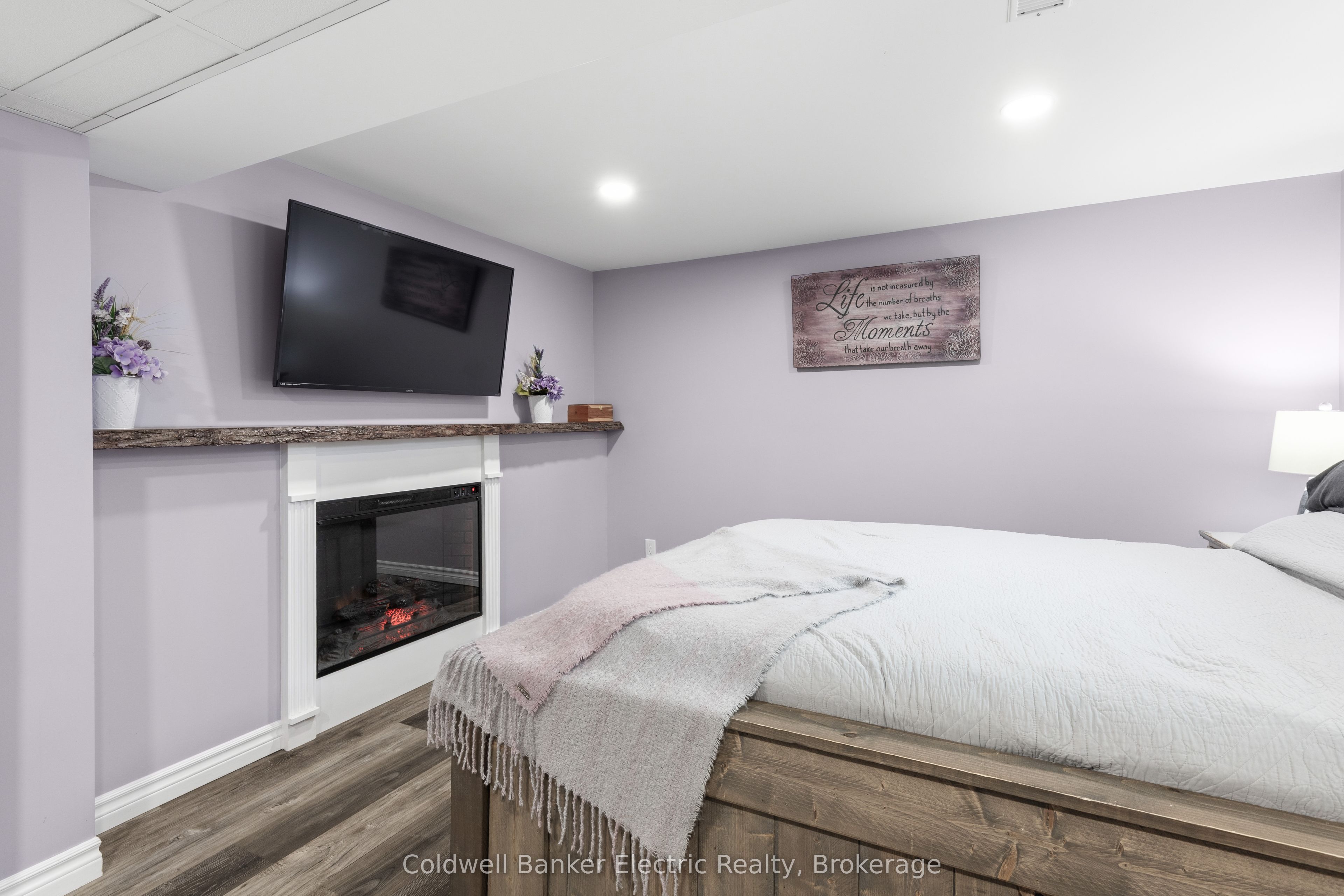 30 Woods Avenue Property Photo 29