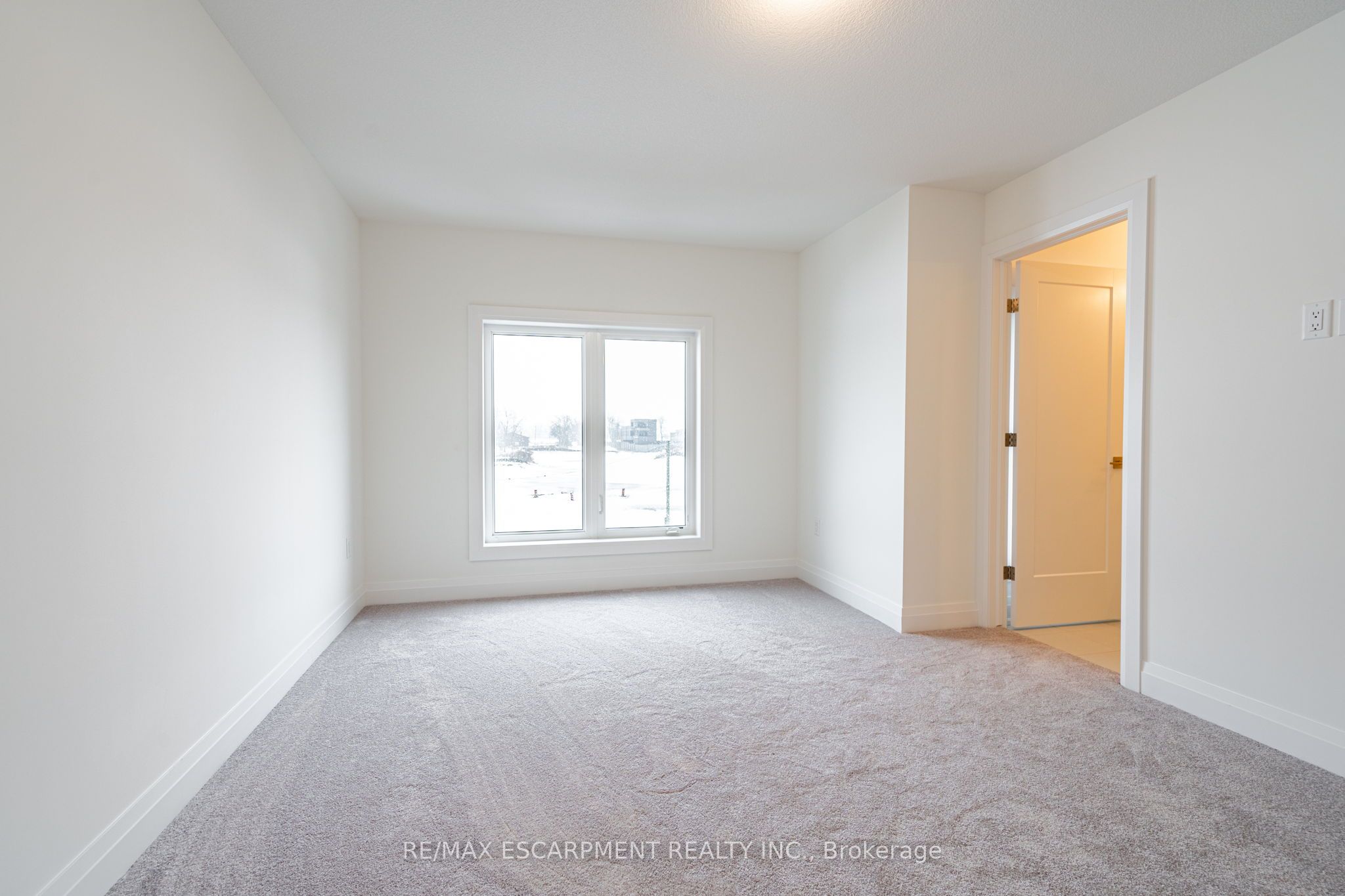 16 Clear Valley Lane Property Photo 18