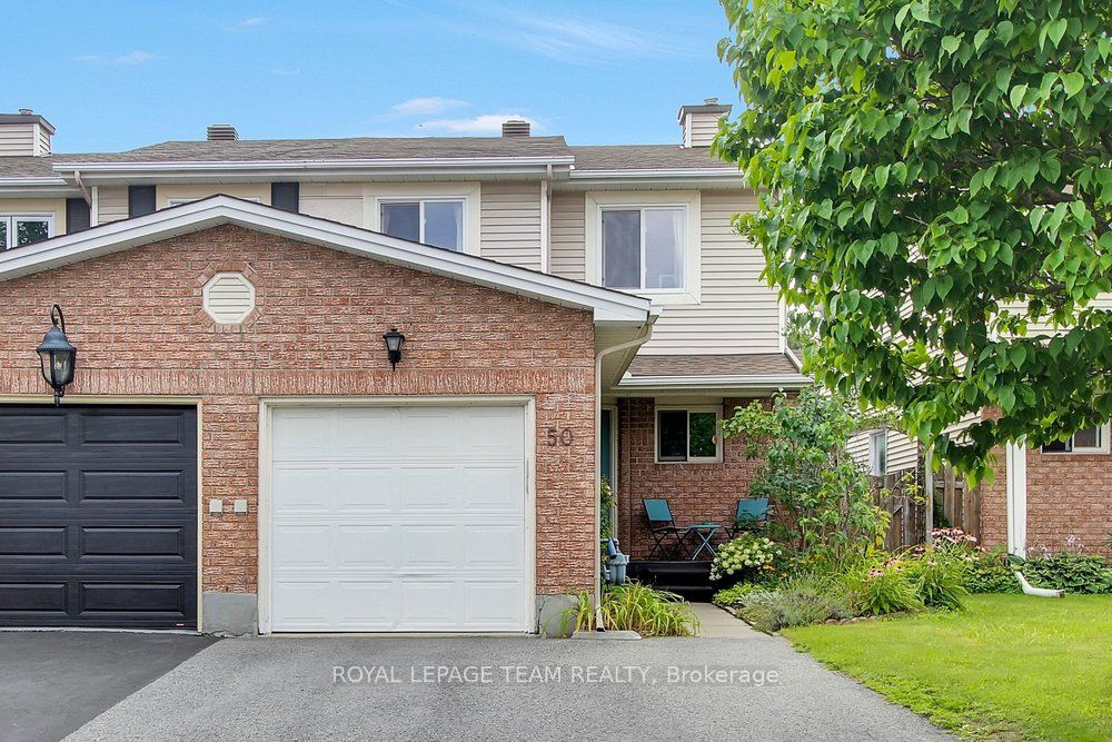50 Burlington Crescent Property Photo 1