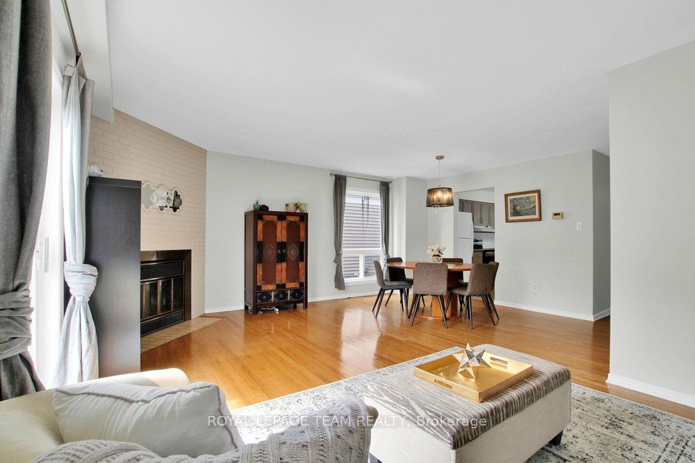50 Burlington Crescent Property Photo 14