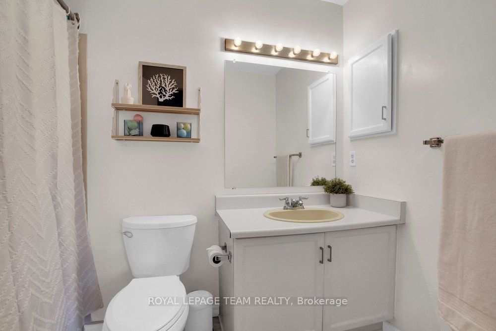 50 Burlington Crescent Property Photo 20