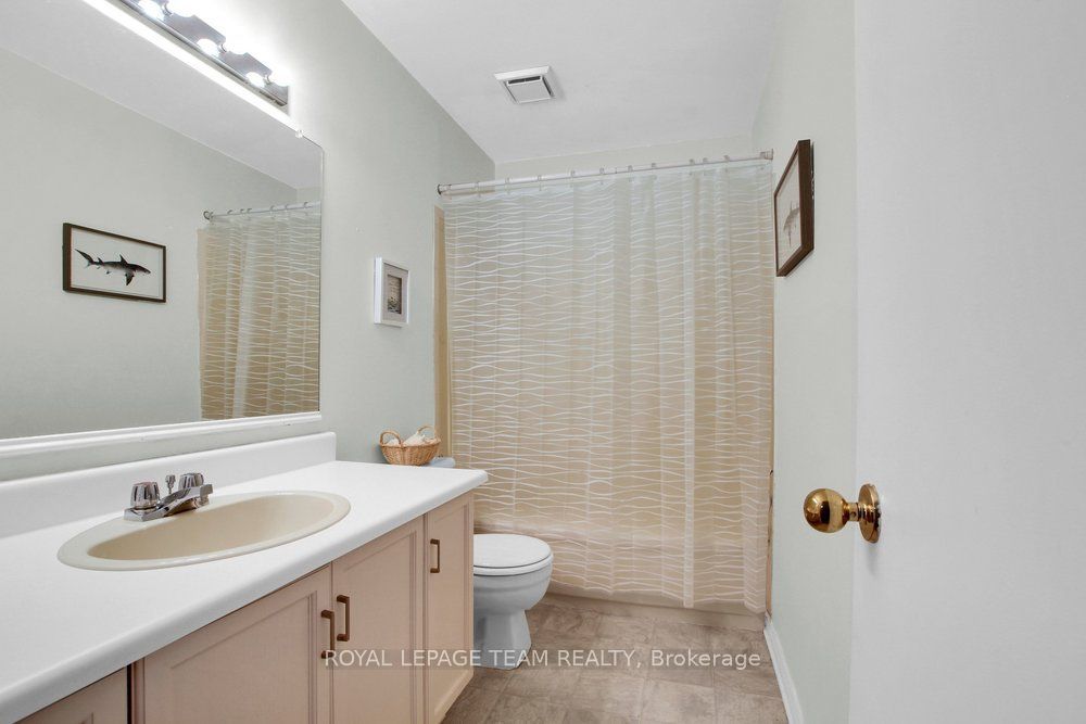 50 Burlington Crescent Property Photo 23