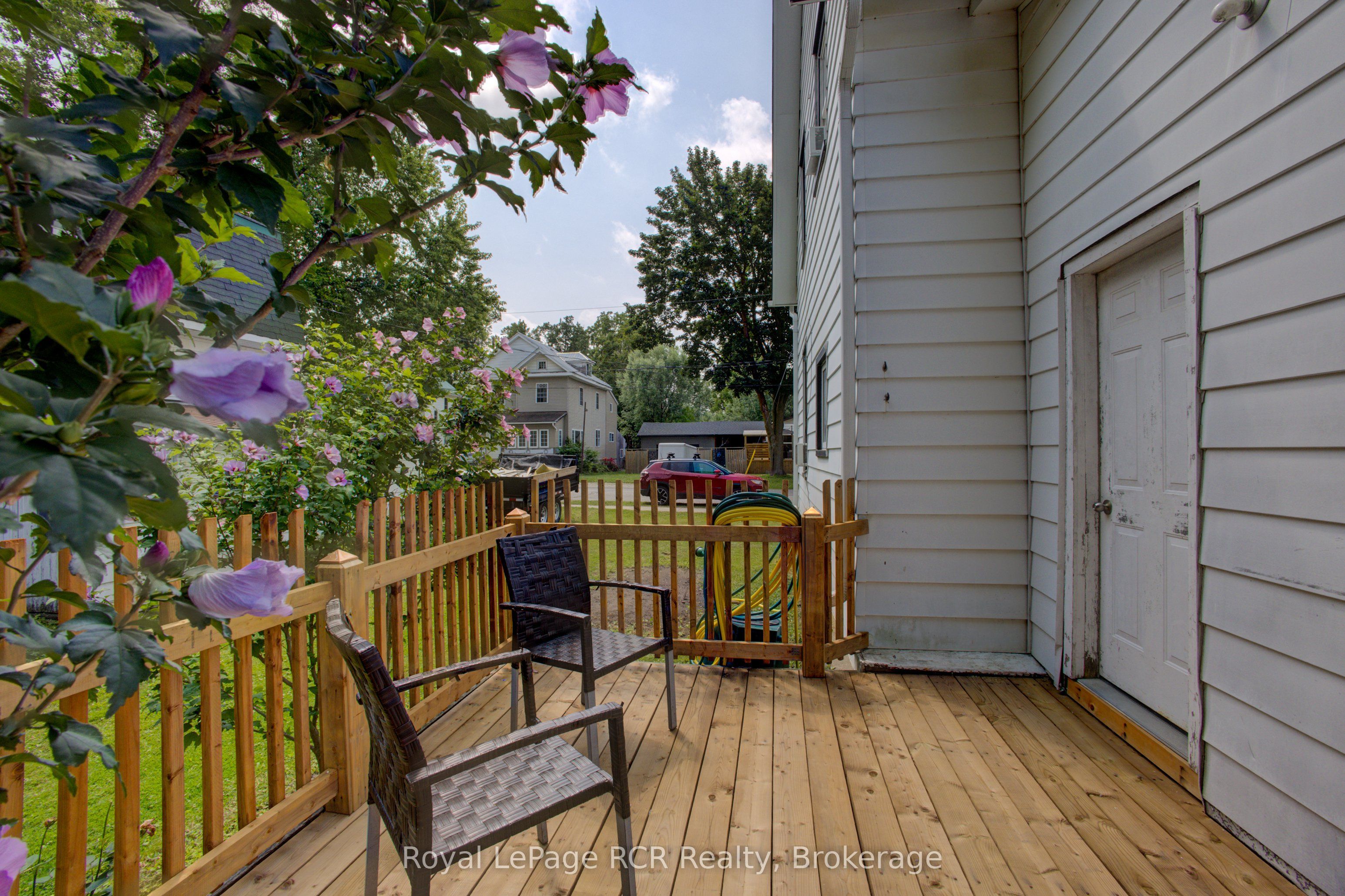 210 N Davidson Avenue N Property Photo 7