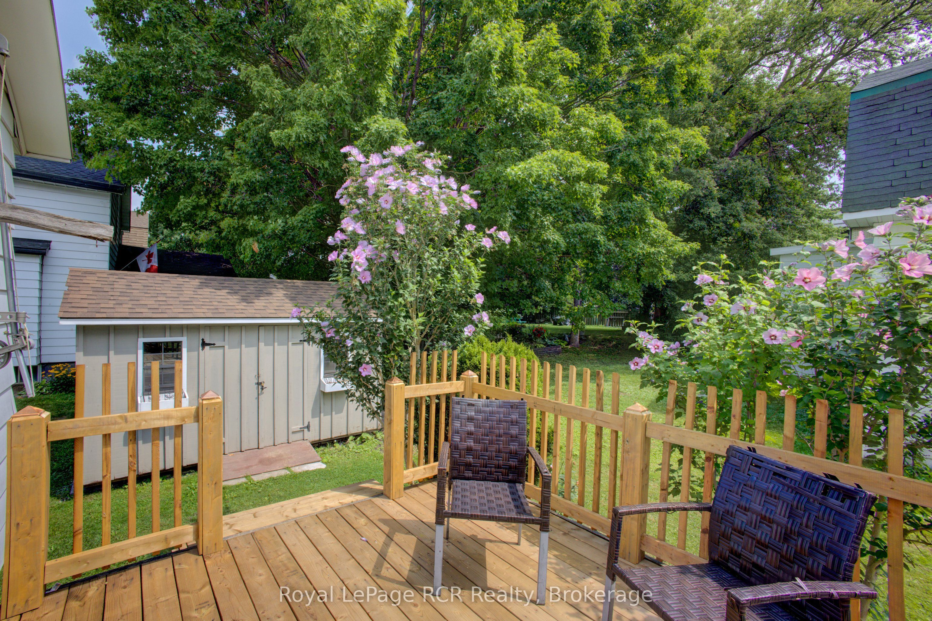 210 N Davidson Avenue N Property Photo 8