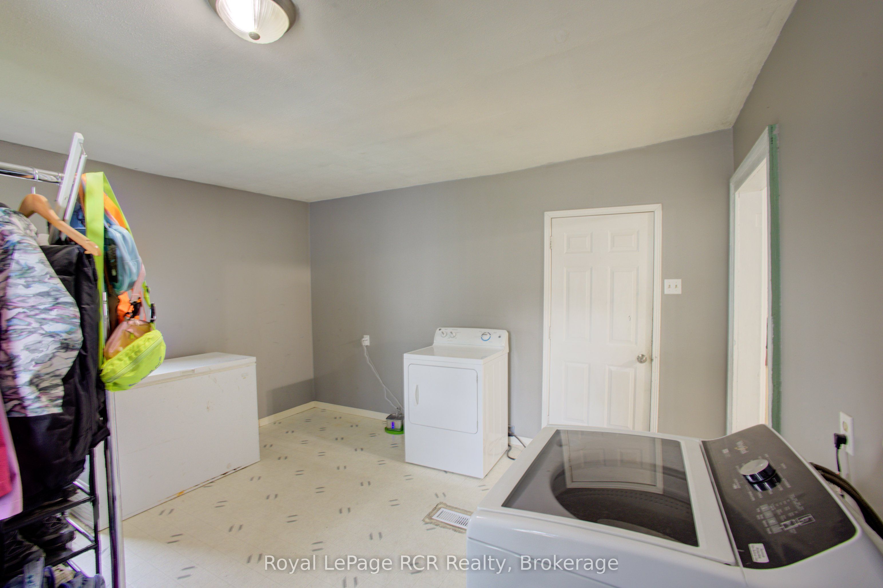 210 N Davidson Avenue N Property Photo 12