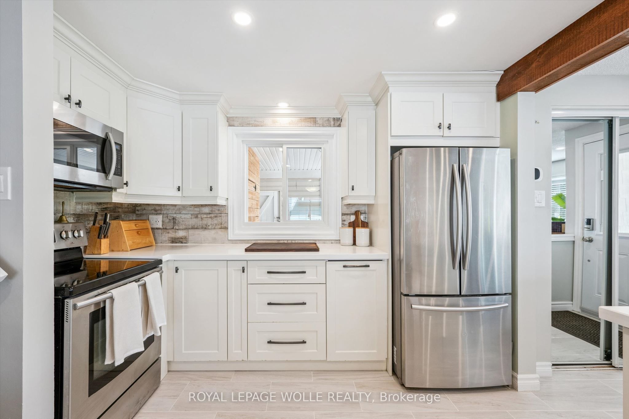 659 Glen Forrest Boulevard Property Photo 12