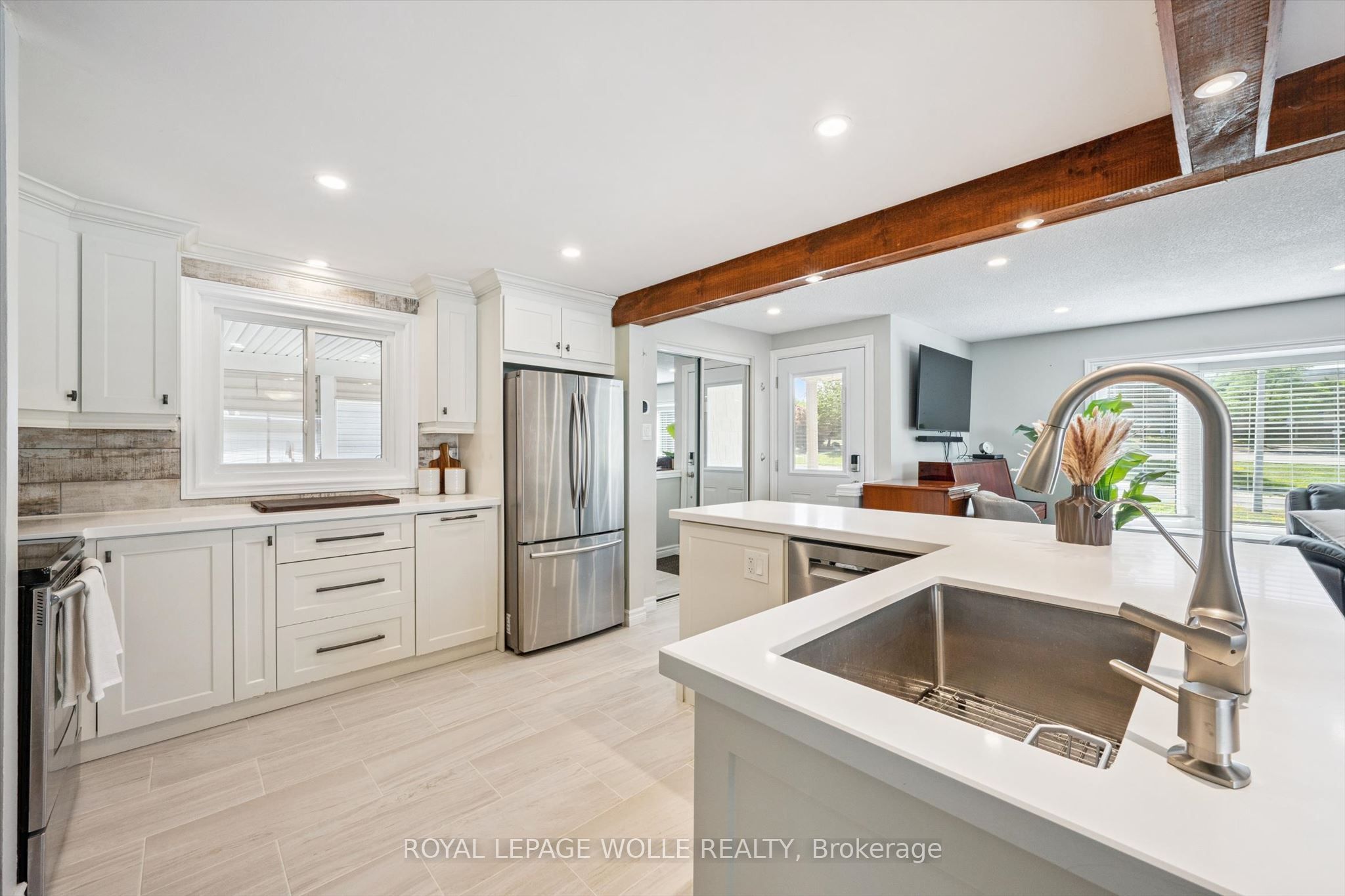 659 Glen Forrest Boulevard Property Photo 13