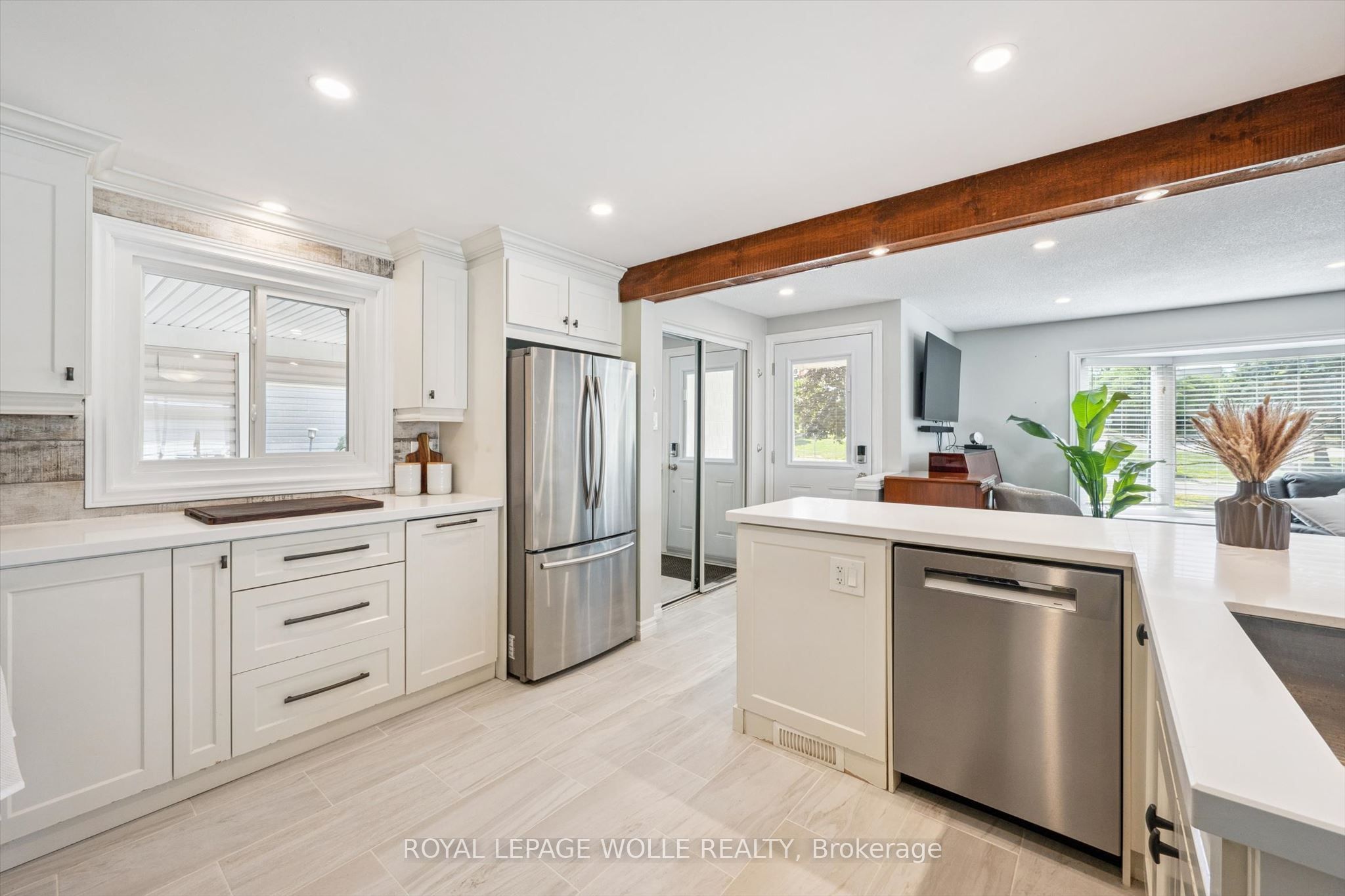 659 Glen Forrest Boulevard Property Photo 14