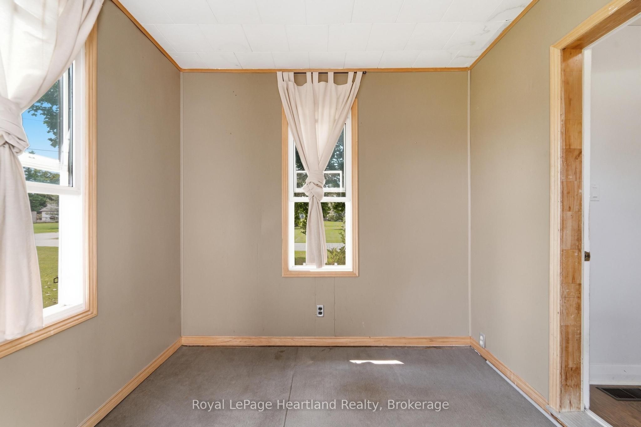 82155 London Road Property Photo 6