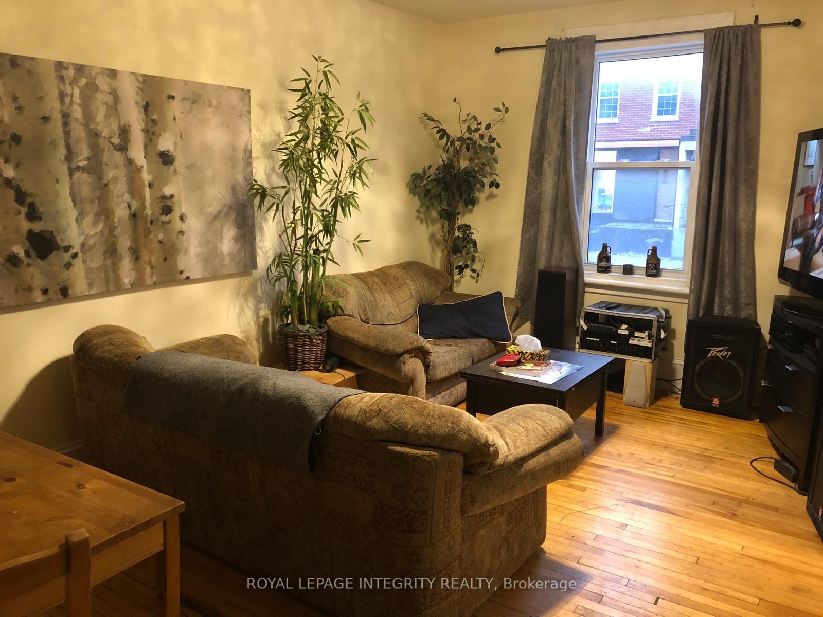 444 Gladstone Avenue Property Photo 3